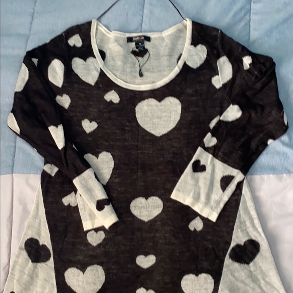 Long sleeve heart design